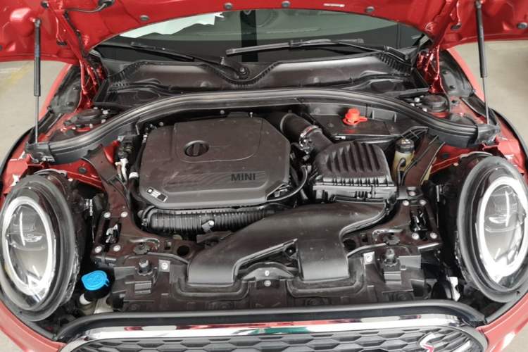 Used MINI Clubman 2023 2.0T COOPER S Limited Edition Arc Engine Bay