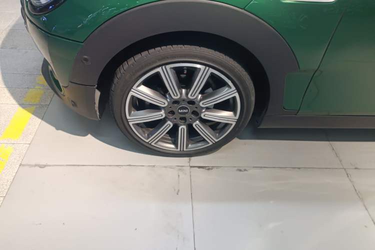 Used MINI Clubman 2023 1.5T COOPER Connoisseur Exterior 7