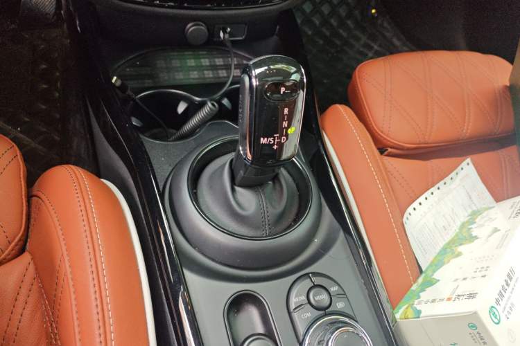 Used MINI Clubman 2023 1.5T COOPER Connoisseur Gear Lever