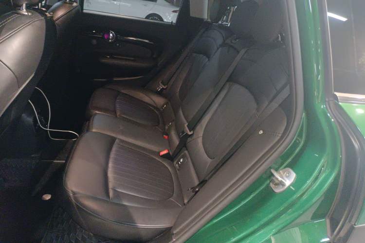 Used MINI Clubman 2023 1.5T COOPER Connoisseur Interior 4