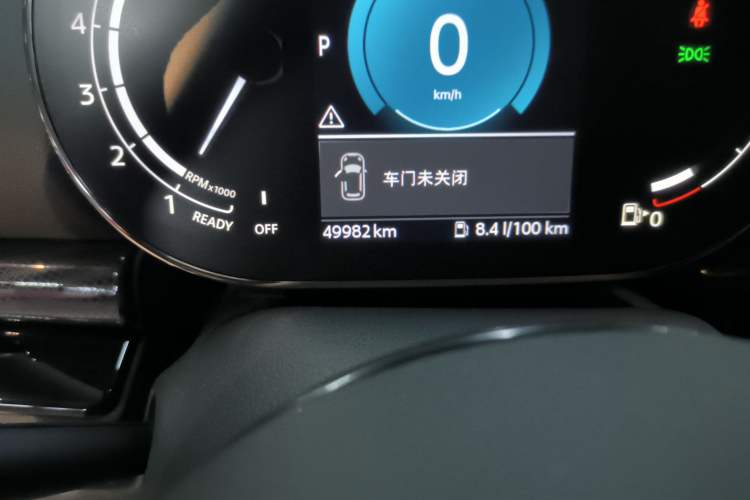 Used MINI Clubman 2023 1.5T COOPER Connoisseur Odometer Close Up
