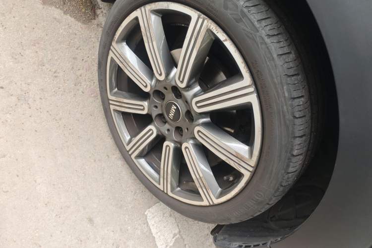 Used MINI Clubman 2023 1.5T COOPER Connoisseur Right Front Wheel Hub