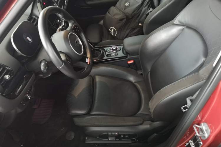 Used MINI Clubman 2023 2.0T COOPER S Limited Edition Arc Left Front Seat