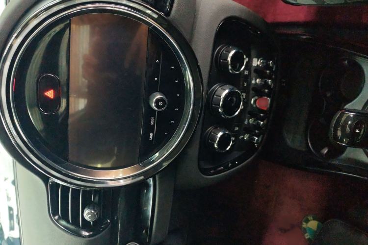 Used MINI Clubman 2023 2.0T COOPER S Connoisseur Audio And AC Panel
