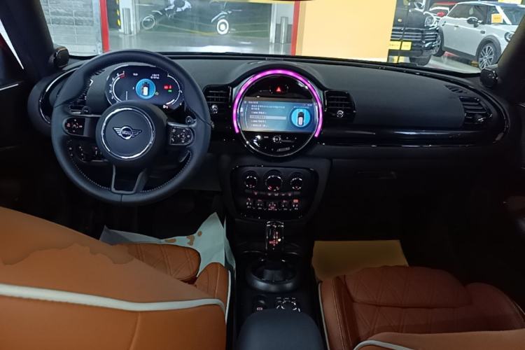 Used MINI Clubman 2023 Revised 2.0T COOPER S Connoisseur Center Console