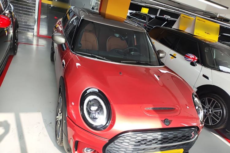Used MINI Clubman 2023 Revised 2.0T COOPER S Connoisseur Front