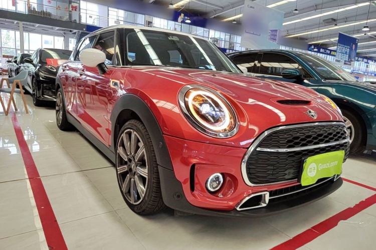Used MINI Clubman 2023 2.0T COOPER S Connoisseur Front Right 45 Deg