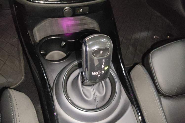 Used MINI Clubman 2023 2.0T COOPER S Limited Edition Arc Gear Lever