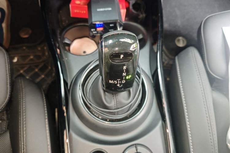 Used MINI Clubman 2023 1.5T COOPER Classic Edition Gear Lever
