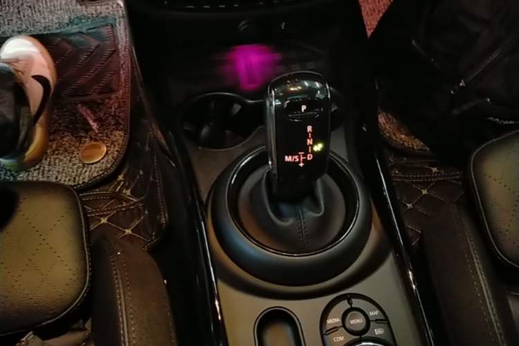 Used MINI Clubman 2023 2.0T COOPER S Connoisseur Gear Lever