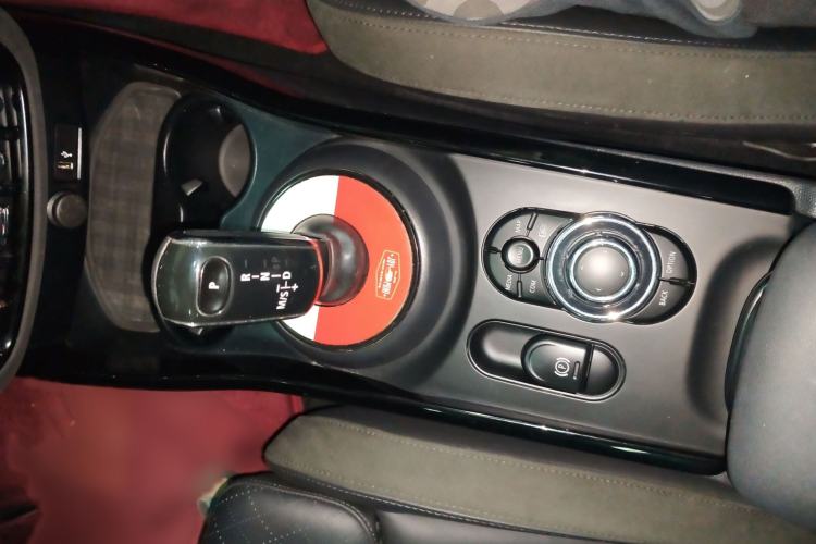 Used MINI Clubman 2023 2.0T COOPER S Connoisseur Gear Lever
