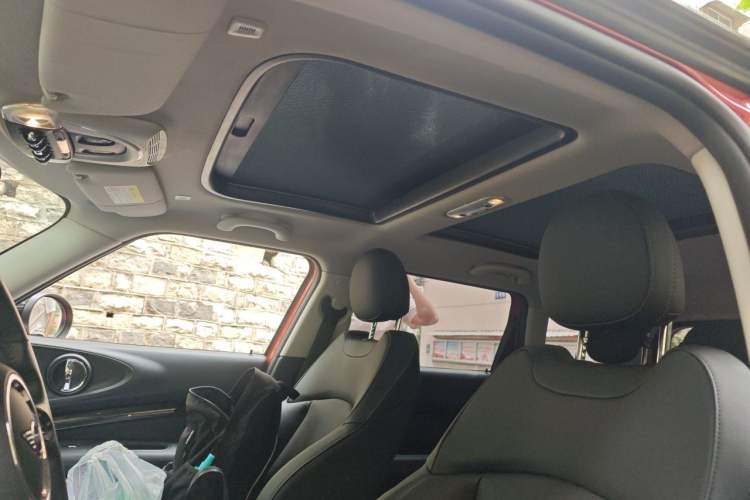Used MINI Clubman 2023 1.5T COOPER Classic Edition Headliner