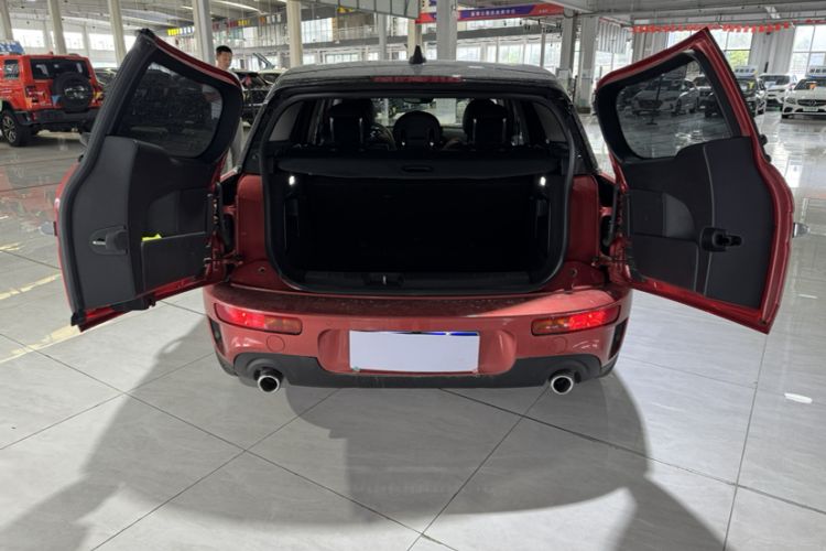 Used MINI Clubman 2023 2.0T COOPER S Connoisseur Interior 10