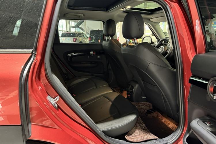 Used MINI Clubman 2023 2.0T COOPER S Connoisseur Interior 12