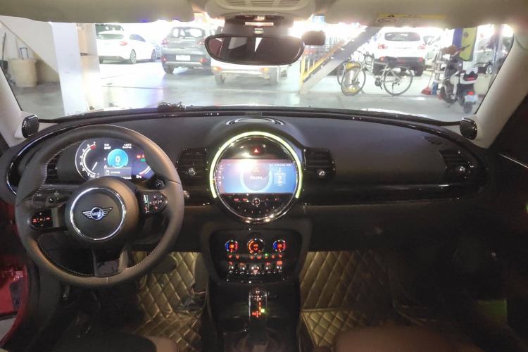 Used MINI Clubman 2023 2.0T COOPER S Connoisseur Interior 2