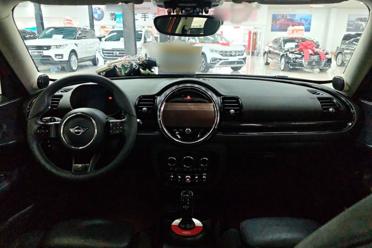 Used MINI Clubman 2023 2.0T COOPER S Connoisseur Interior 3