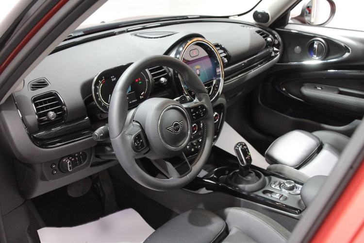 Used MINI Clubman 2023 2.0T COOPER S Limited Edition Arc Interior 5