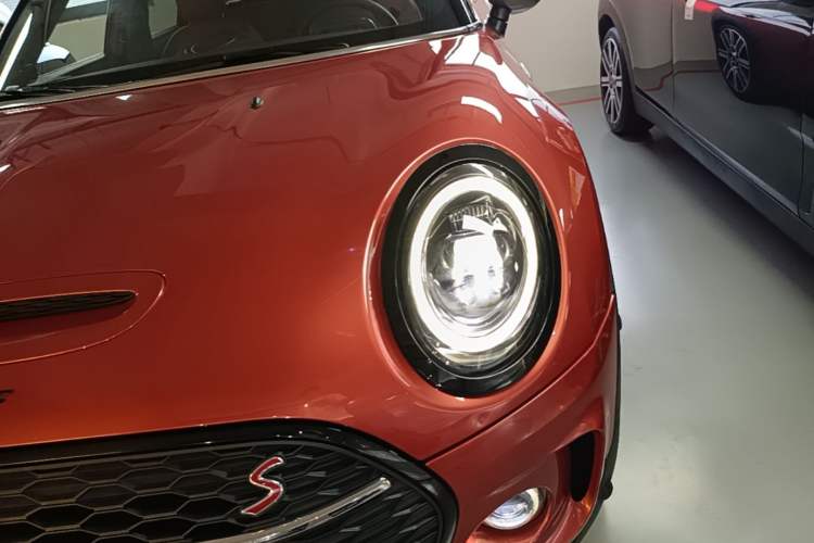 Used MINI Clubman 2023 Revised 2.0T COOPER S Connoisseur Left Front Headlight