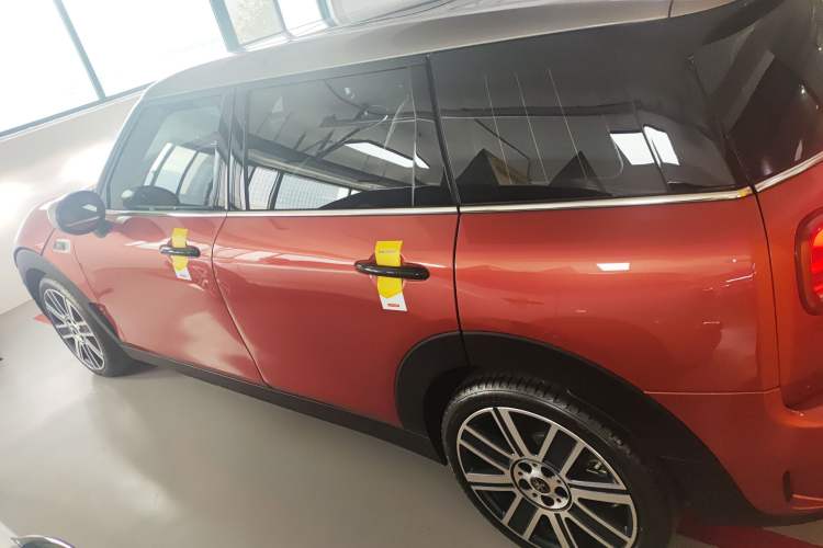 Used MINI Clubman 2023 Revised 2.0T COOPER S Connoisseur Left Side