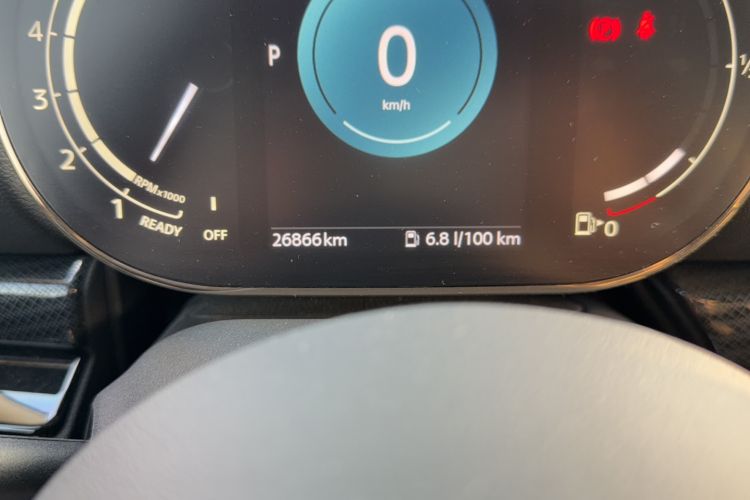 Used MINI Clubman 2023 1.5T COOPER Connoisseur Odometer Close Up