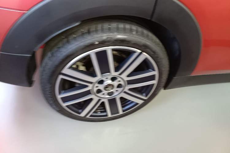 Used MINI Clubman 2023 Revised 2.0T COOPER S Connoisseur Right Rear Wheel Hub