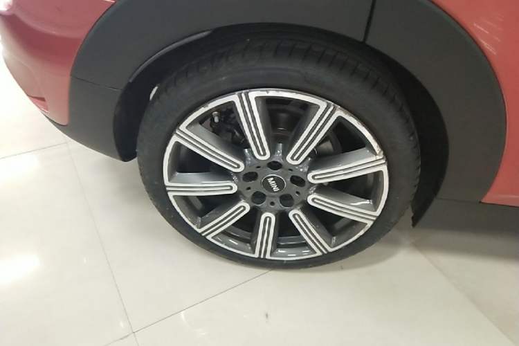 Used MINI Clubman 2023 2.0T COOPER S Connoisseur Right Rear Wheel Hub