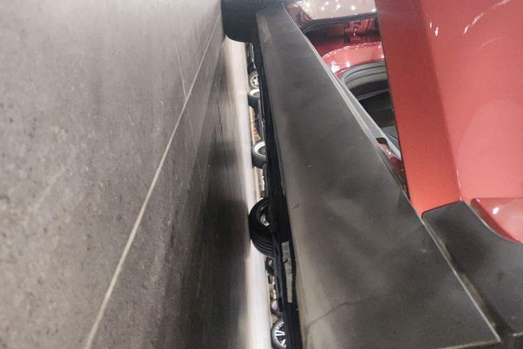 Used MINI Clubman 2023 2.0T COOPER S Limited Edition Arc Right Side Sill
