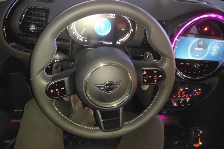 Used MINI Clubman 2023 2.0T COOPER S Connoisseur Steering Wheel