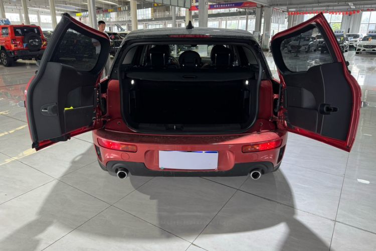 Used MINI Clubman 2023 2.0T COOPER S Connoisseur Trunk