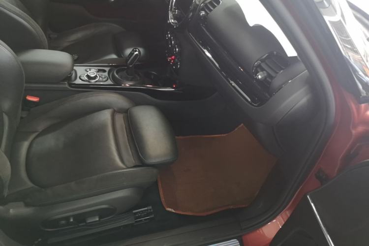 Used MINI Clubman 2023 2.0T COOPER S Limited Edition Arc Right Front Seat