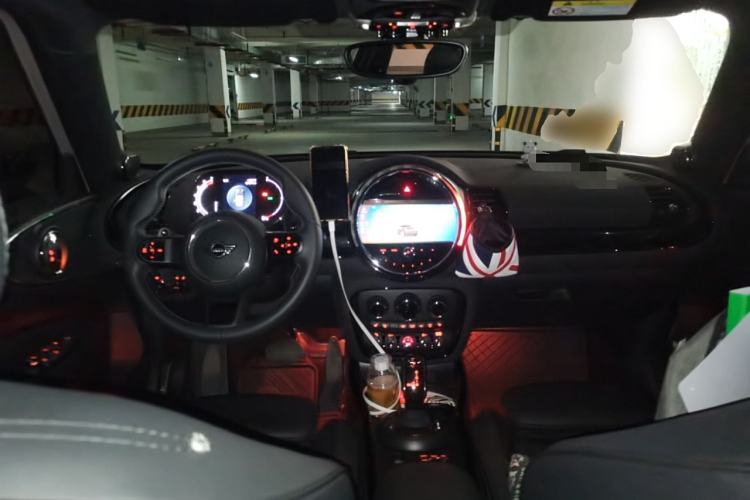 Used MINI Clubman 2023 Revised 2.0T COOPER S Connoisseur Center Console