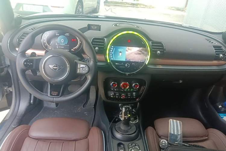 Used MINI Clubman 2023 Final Edition The Last Gentleman Commemorative Edition Center Console