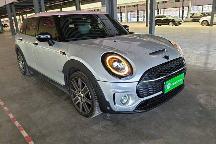 Used MINI Clubman 2023 Revised 2.0T COOPER S Connoisseur Front Right 45 Deg