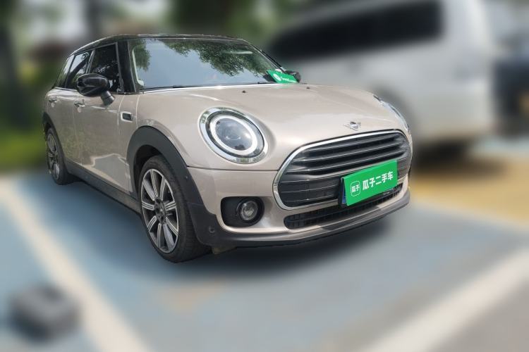 Used MINI Clubman 2023 Refresh 1.5T COOPER Connoisseur Front Right 45 Deg