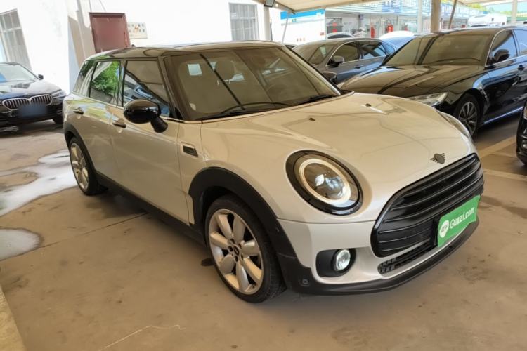 Used MINI Clubman 2023 1.5T COOPER Connoisseur Front Right 45 Deg
