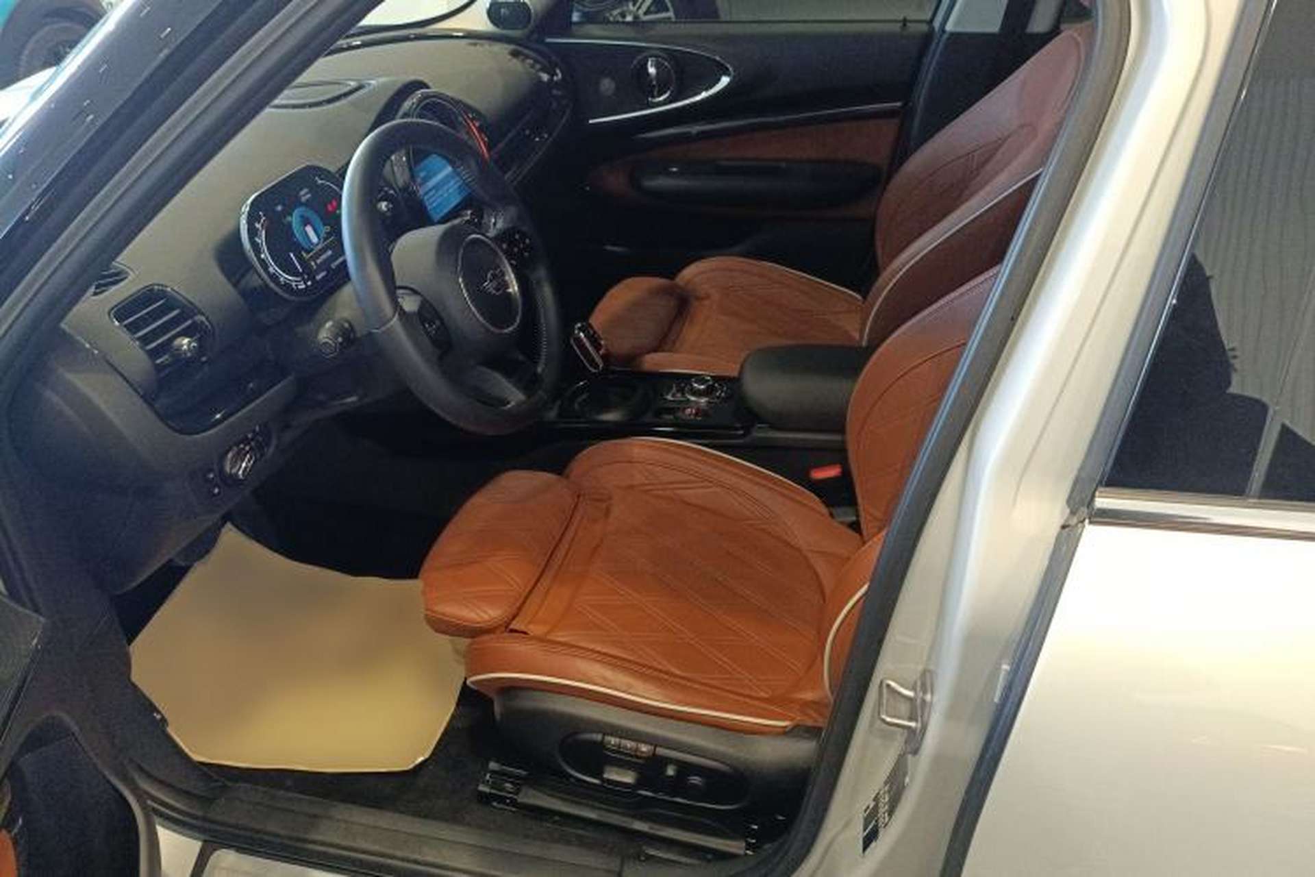 Used MINI Clubman 2023 2.0T COOPER S Connoisseur Left Front Seat
