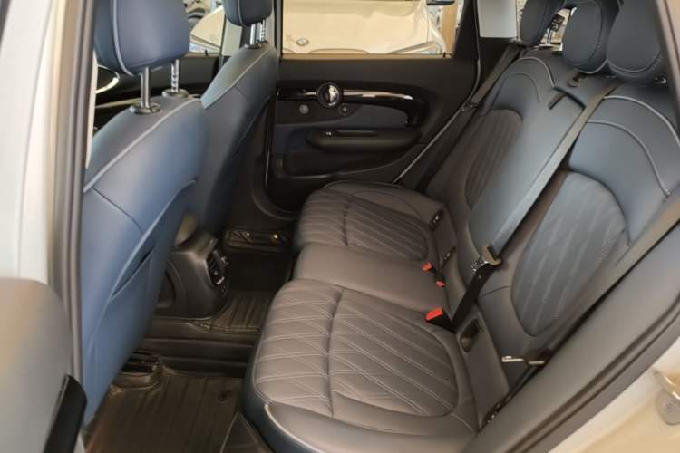 Used MINI Clubman 2023 1.5T COOPER Connoisseur Left Rear Seat