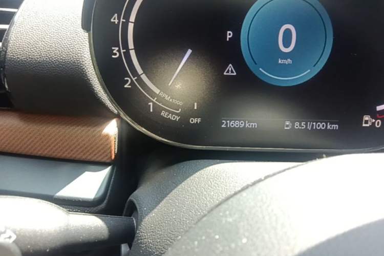Used MINI Clubman 2023 Final Edition The Last Gentleman Commemorative Edition Odometer Close Up