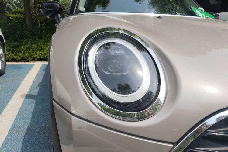 Used MINI Clubman 2023 Refresh 1.5T COOPER Connoisseur Right Front Headlight