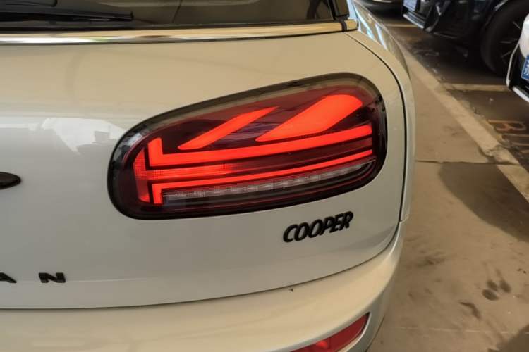 Used MINI Clubman 2023 1.5T COOPER Connoisseur Right Rear Taillight