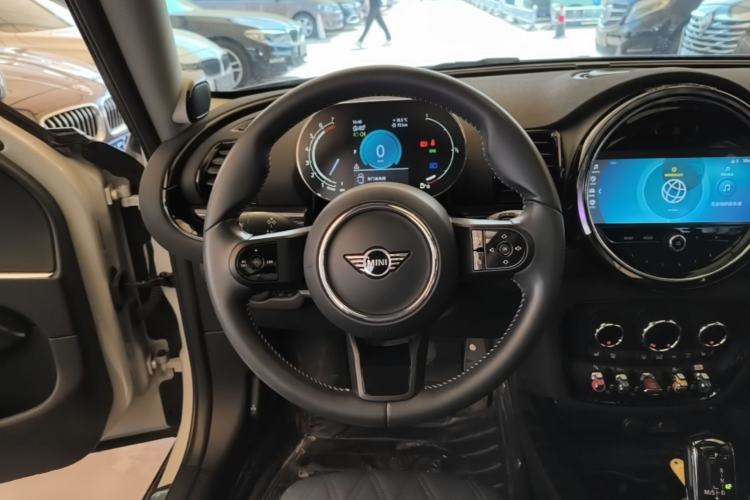 Used MINI Clubman 2023 1.5T COOPER Connoisseur Steering Wheel