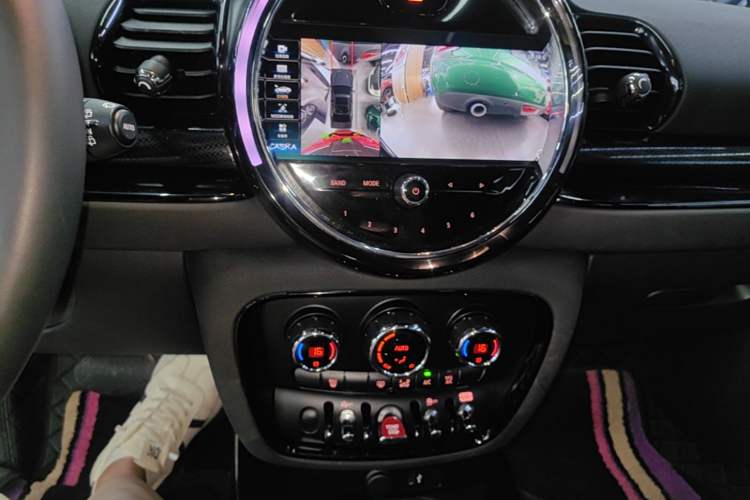 Used MINI Clubman 2023 Updated 1.5T COOPER Classic Edition Audio And AC Panel