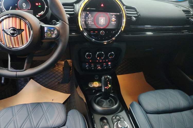 Used MINI Clubman 2023 Revised 2.0T COOPER S Connoisseur Audio And AC Panel