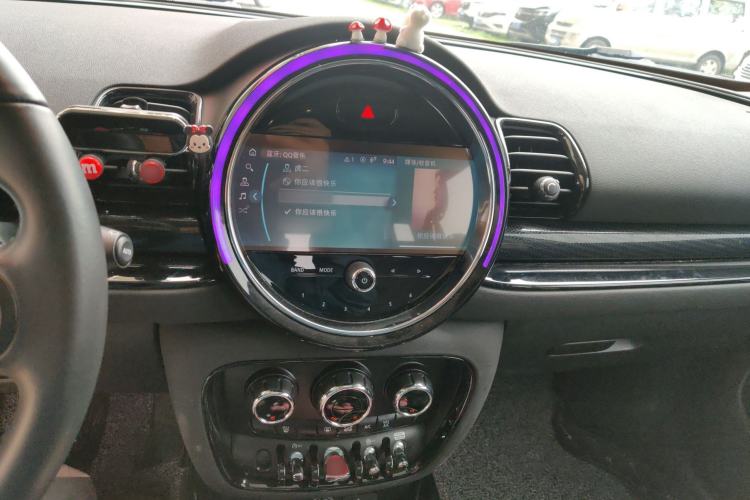 Used MINI Clubman 2023 1.5T COOPER Classic Edition Audio And AC Panel