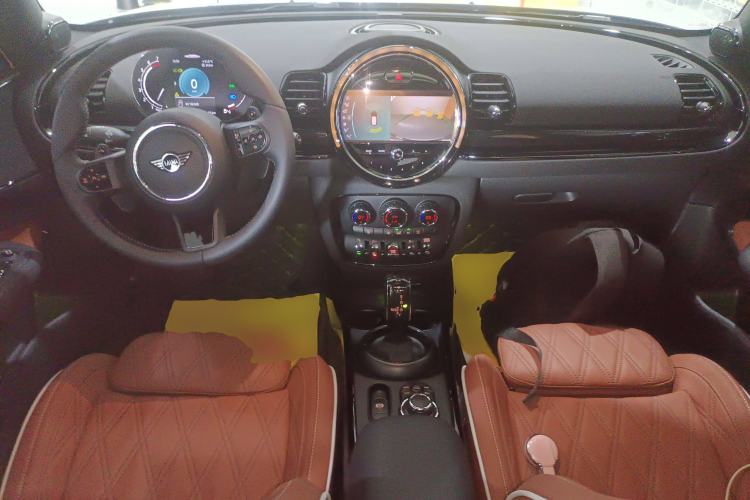 Used MINI Clubman 2023 Revised 2.0T COOPER S Connoisseur Center Console