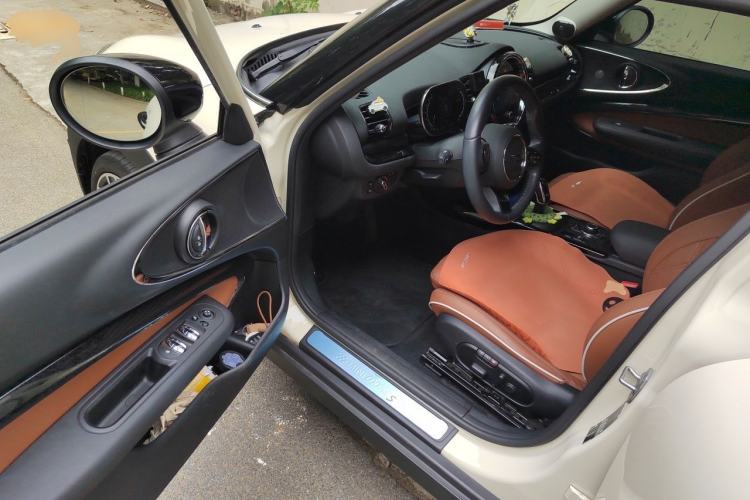 Used MINI Clubman 2023 2.0T COOPER S Connoisseur Driver Seat