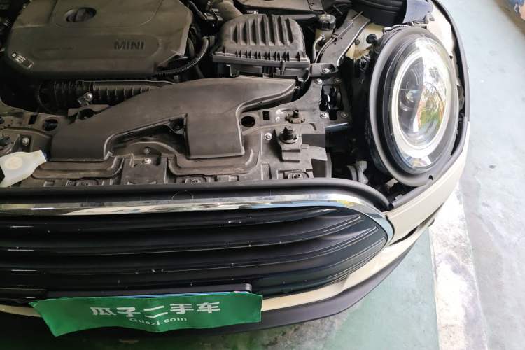Used MINI Clubman 2023 1.5T COOPER Classic Edition Engine Bay Left
