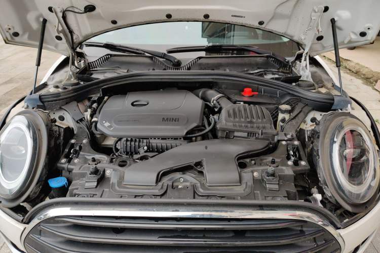 Used MINI Clubman 2023 1.5T COOPER Classic Edition Engine Bay