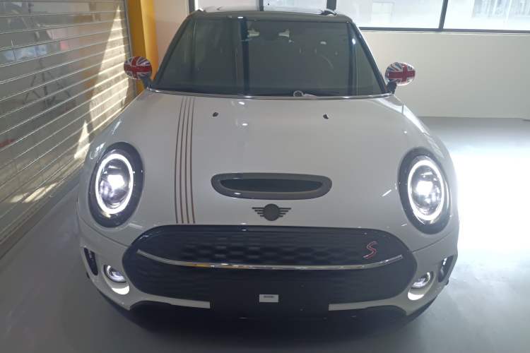 Used MINI Clubman 2023 Revised 2.0T COOPER S Connoisseur Front