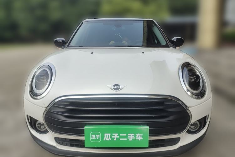 Used MINI Clubman 2023 Updated 1.5T COOPER Classic Edition Front